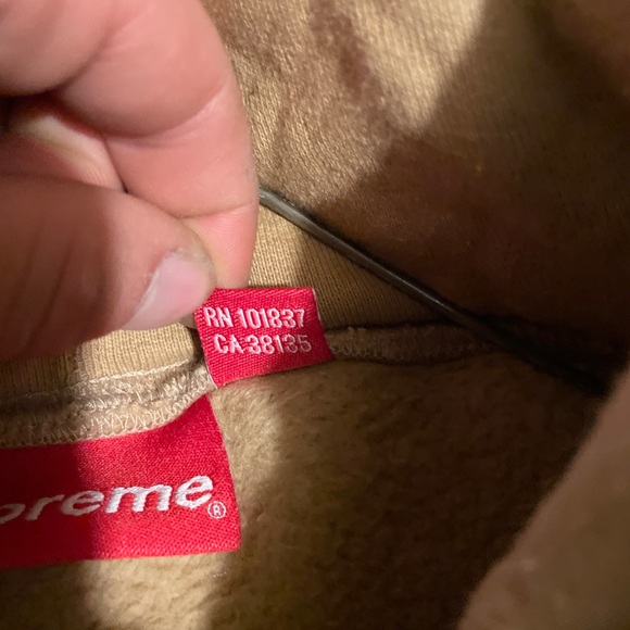 Supreme hoodie 9.5/10 - Picture 4 of 6